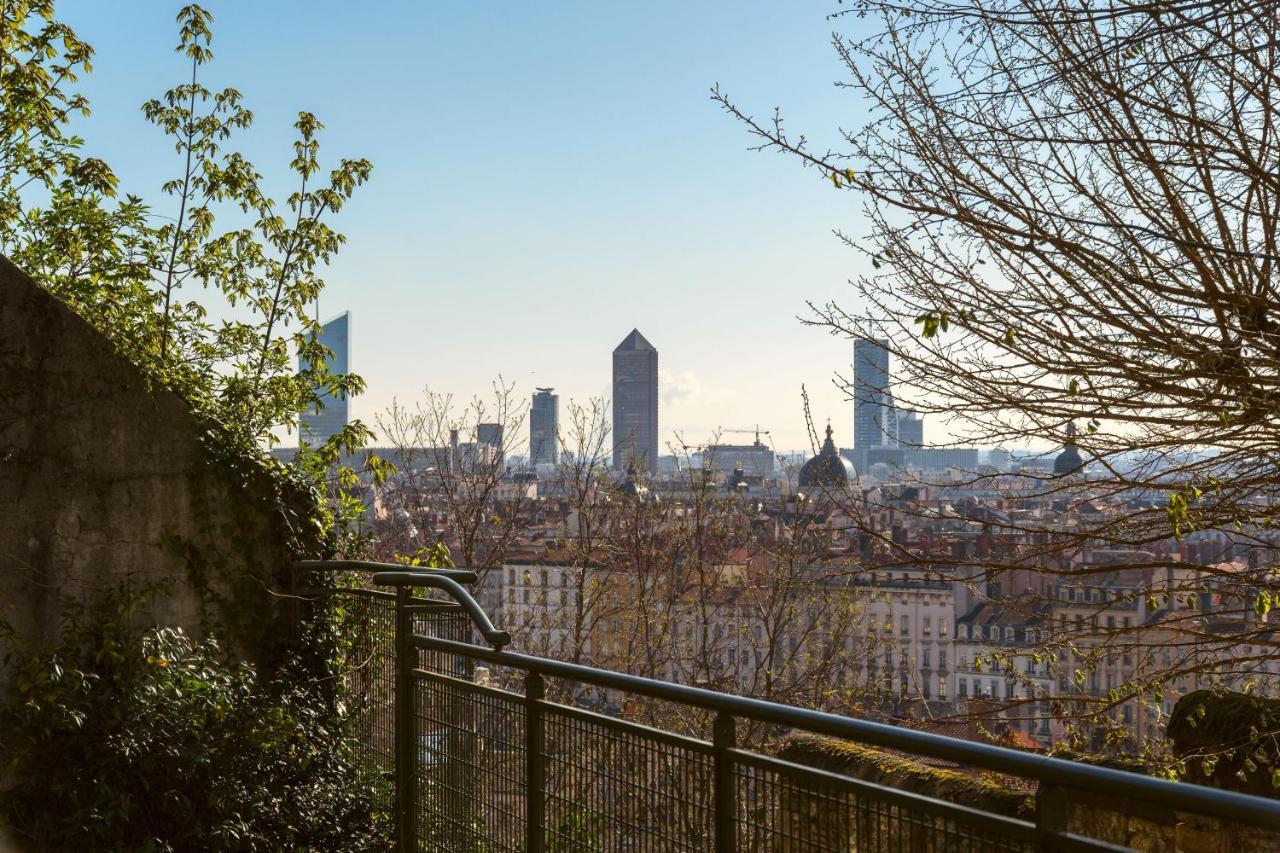 Beau Duplex Avec Jardin Et Vue Apartment Lyon Bagian luar foto